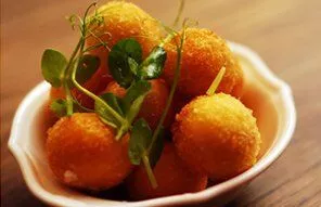 Chevre & peppadew croquettes